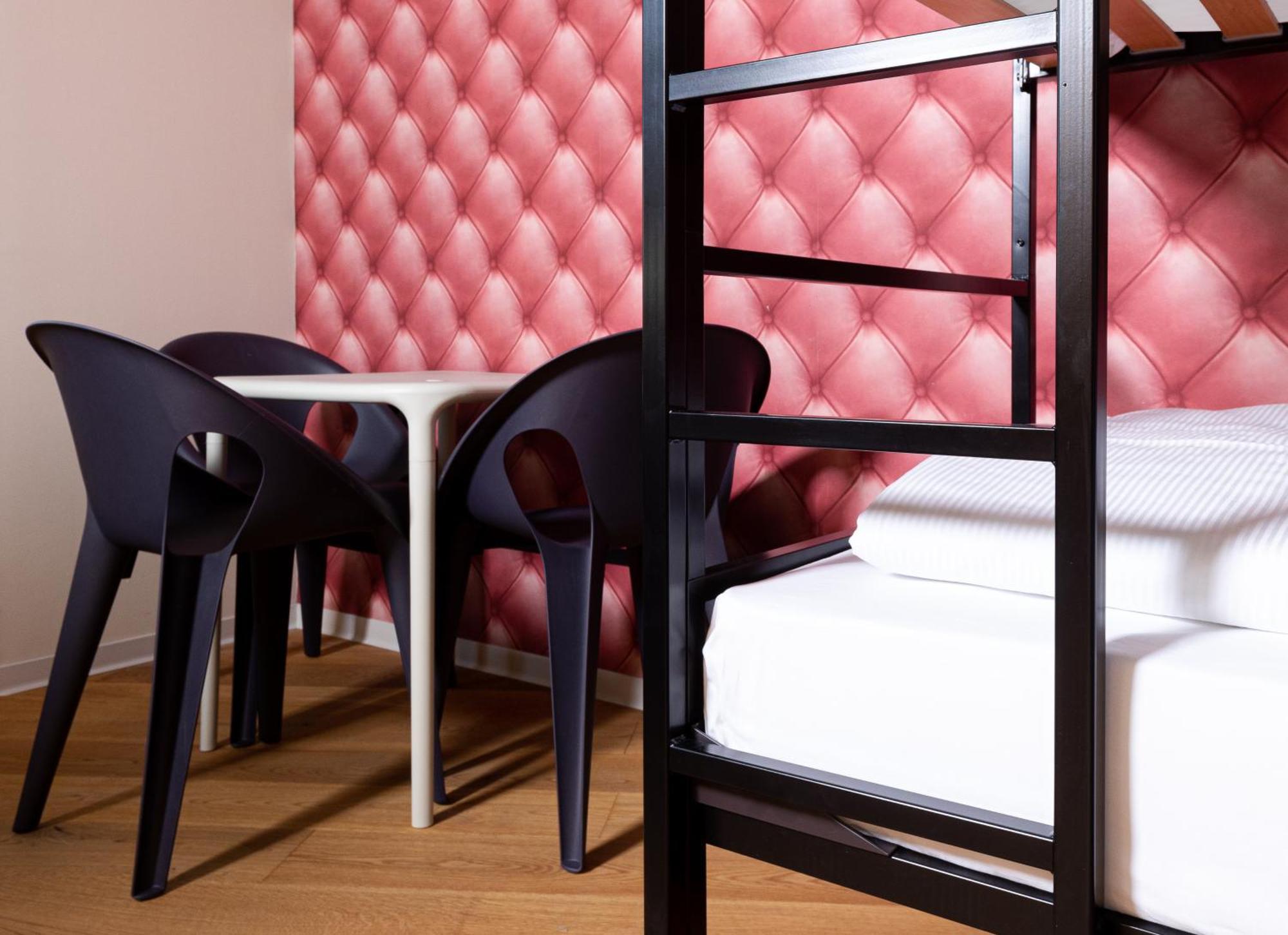 Coffee Inn Hostel Берлин Экстерьер фото